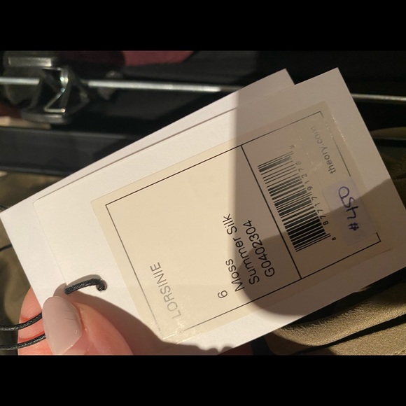 Theory Lorsinie Skirt (Multiple Sizes) NWT - Picture 7 of 7